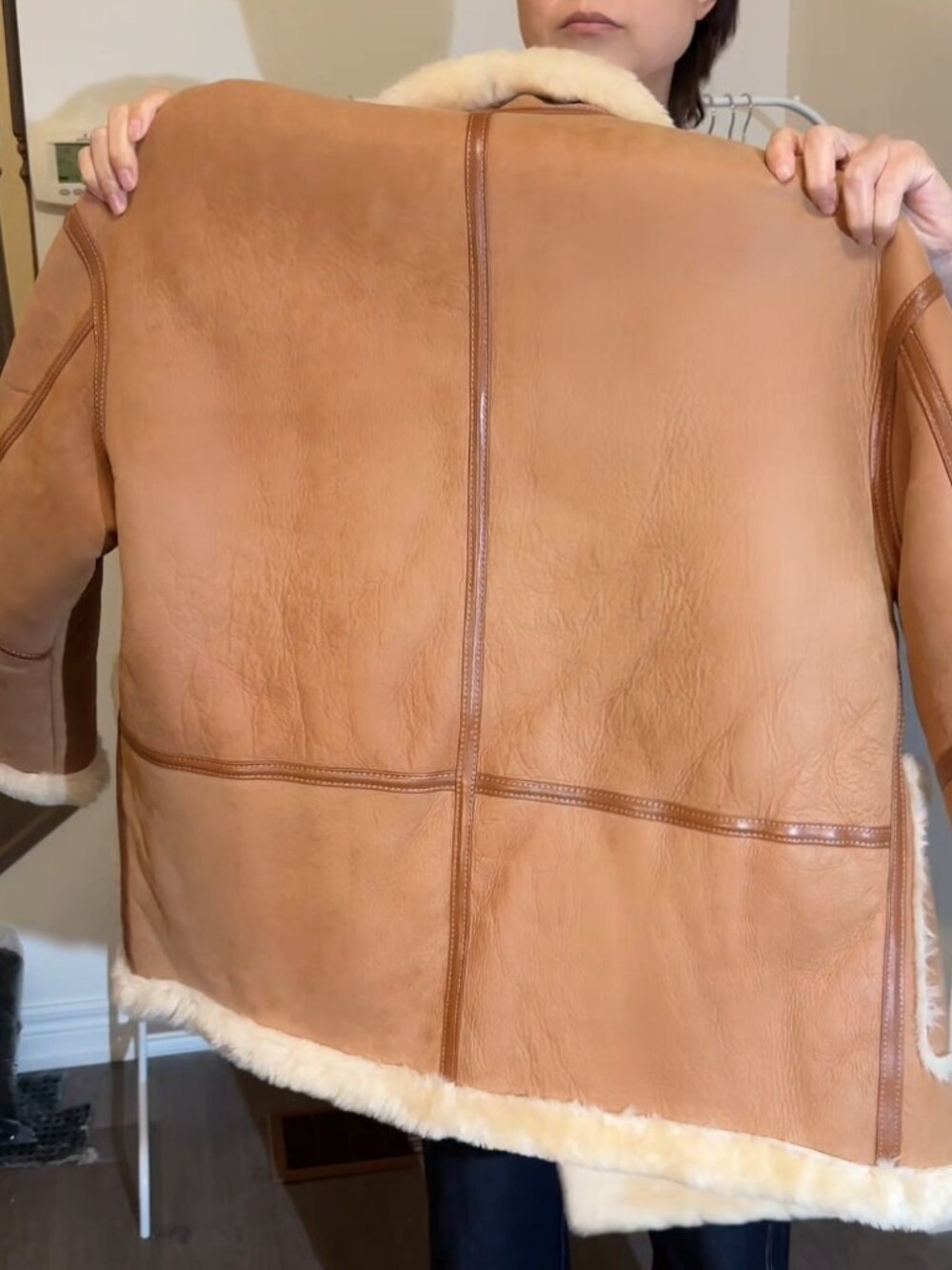 Brand new Genuine Shearling Lambskin Women’s Coat Ultra-Soft - Picture 4 of 10
